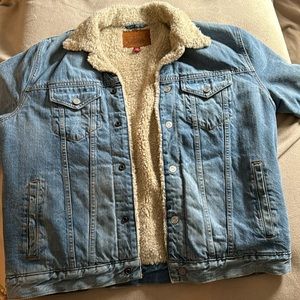 Levi’s denim Sherpa jacket
